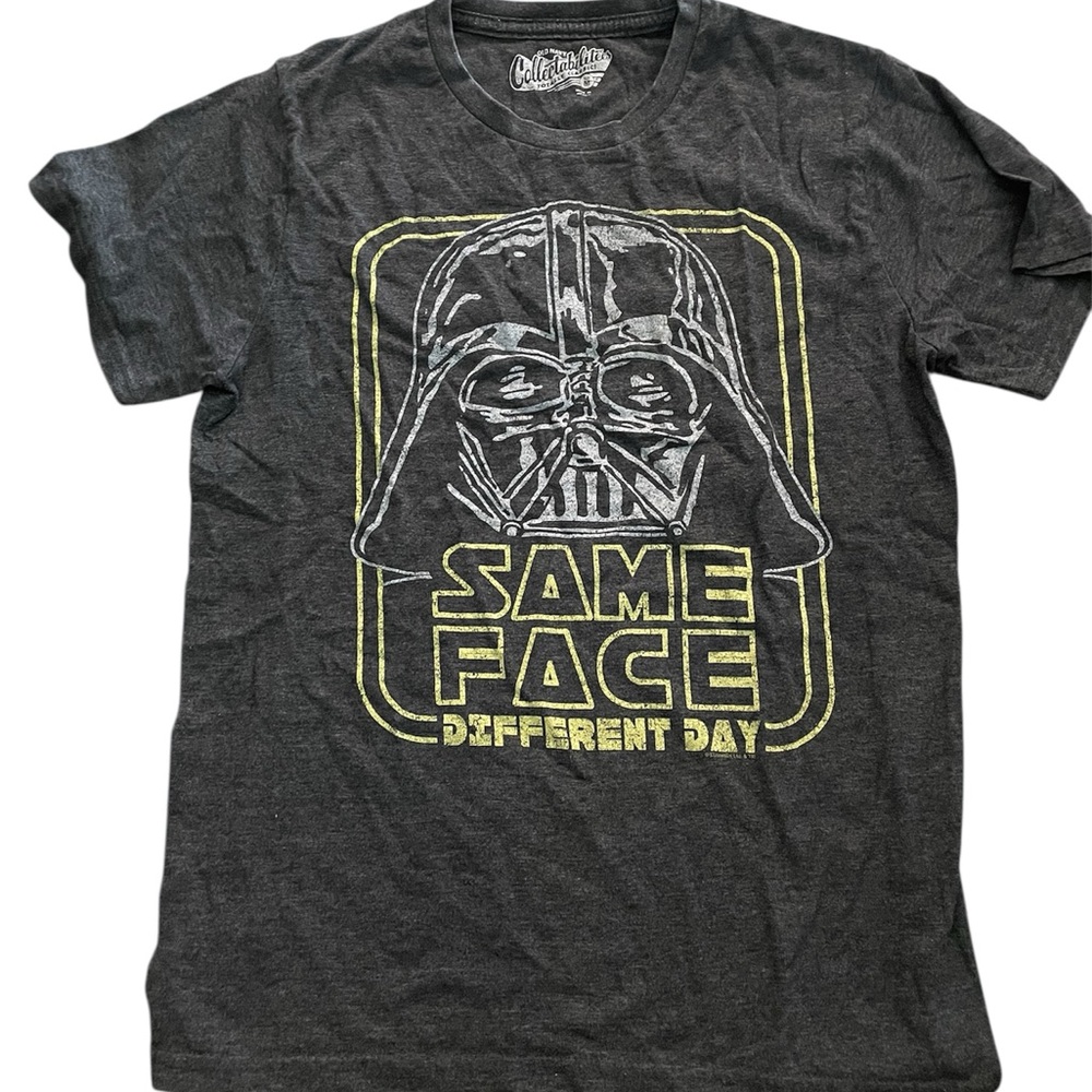 Medium Star Wars Gray Darth Vader T-Shirt “Same face different day”